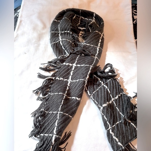 🧣Stunning Incredibly Soft Vintage Jacob & Co Acrylic Wool Cozy Scarf🧣 - Picture 1 of 16